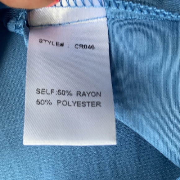 Layerz Clothing Embroidery Floral V - Neck Summer - Picture 11 of 12